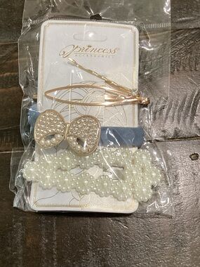 Princess Accessories Pearl & Gold Girls Hair‎ Clip Set - White & Gold